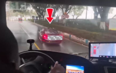 消防鸣笛受阻，私家车慢行遭罚：遵守交通规则，保障生命安全